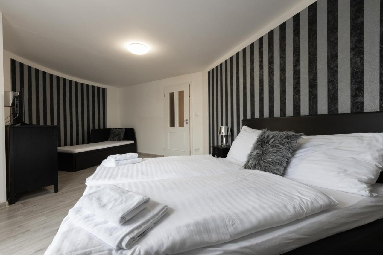 Wenceslas Square Aparthotel 3*